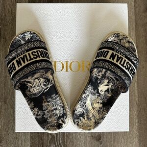 Dior slides